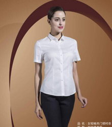 白色短袖襯衫