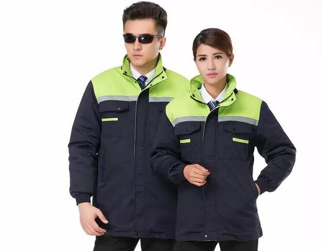 冬季工作服正面