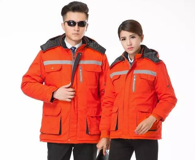 紅色棉衣工作服