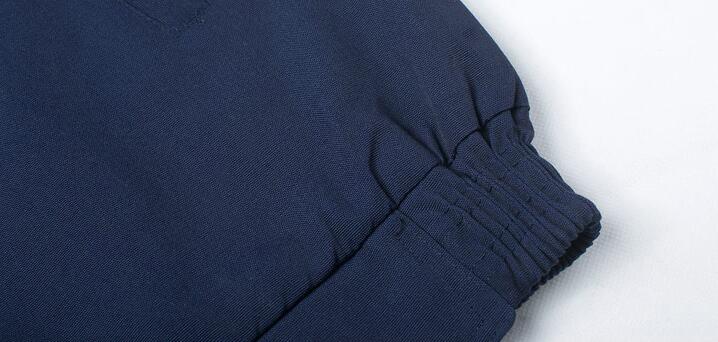 純棉長袖工作服款式圖片(圖7) 下擺兩側(cè)螺口松緊設(shè)計(jì)