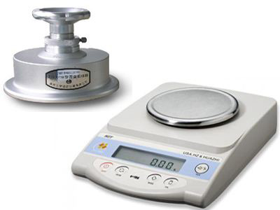 訂做工作服時面料克重什么意思,如何選擇!(圖1) 定做作業服中的面料克重測量儀